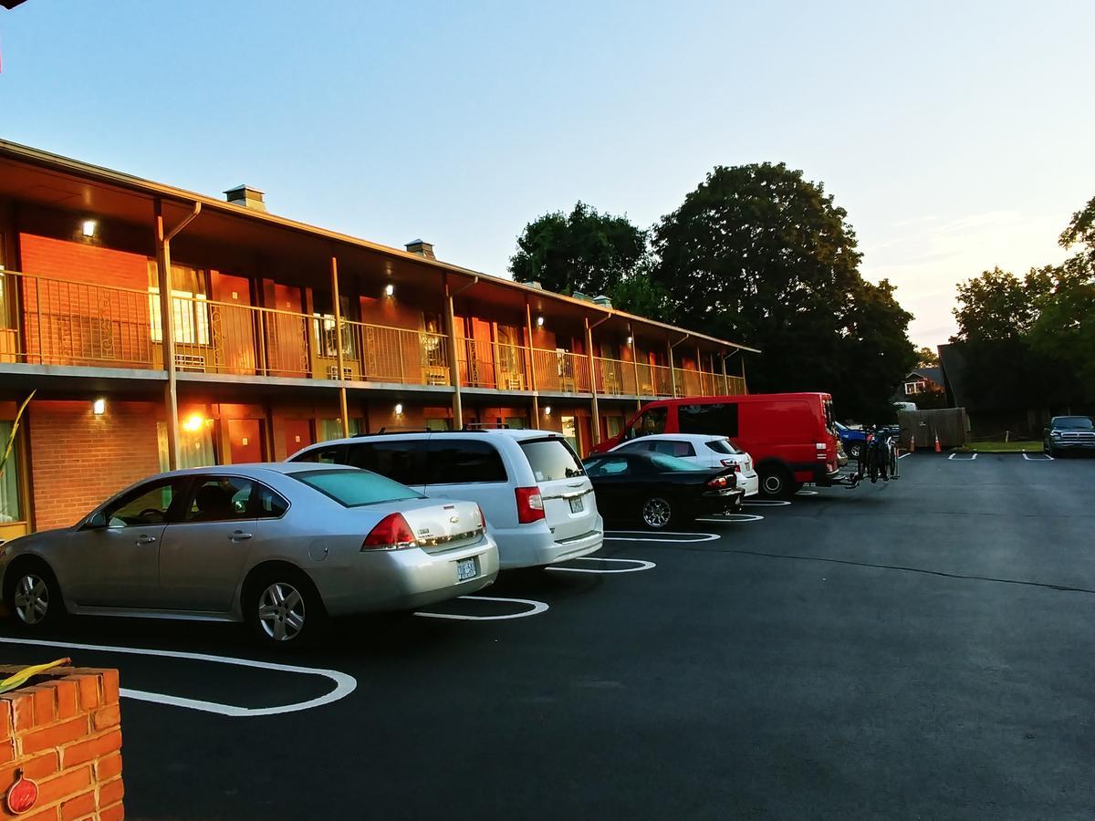 Royal Inn Motel Front Royal Exterior photo