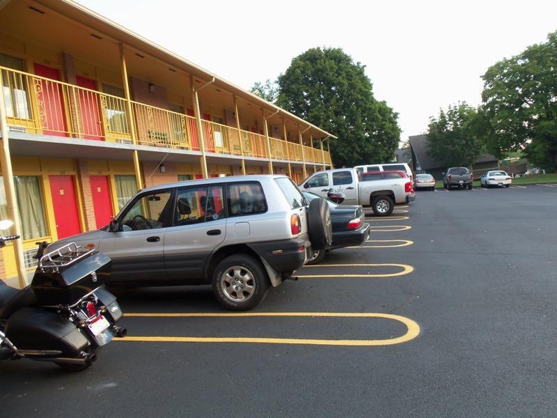 Royal Inn Motel Front Royal Exterior photo