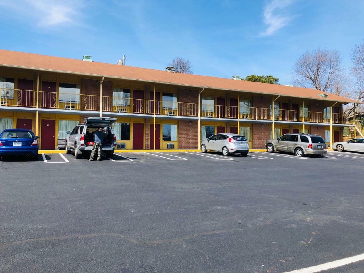 Royal Inn Motel Front Royal Exterior photo